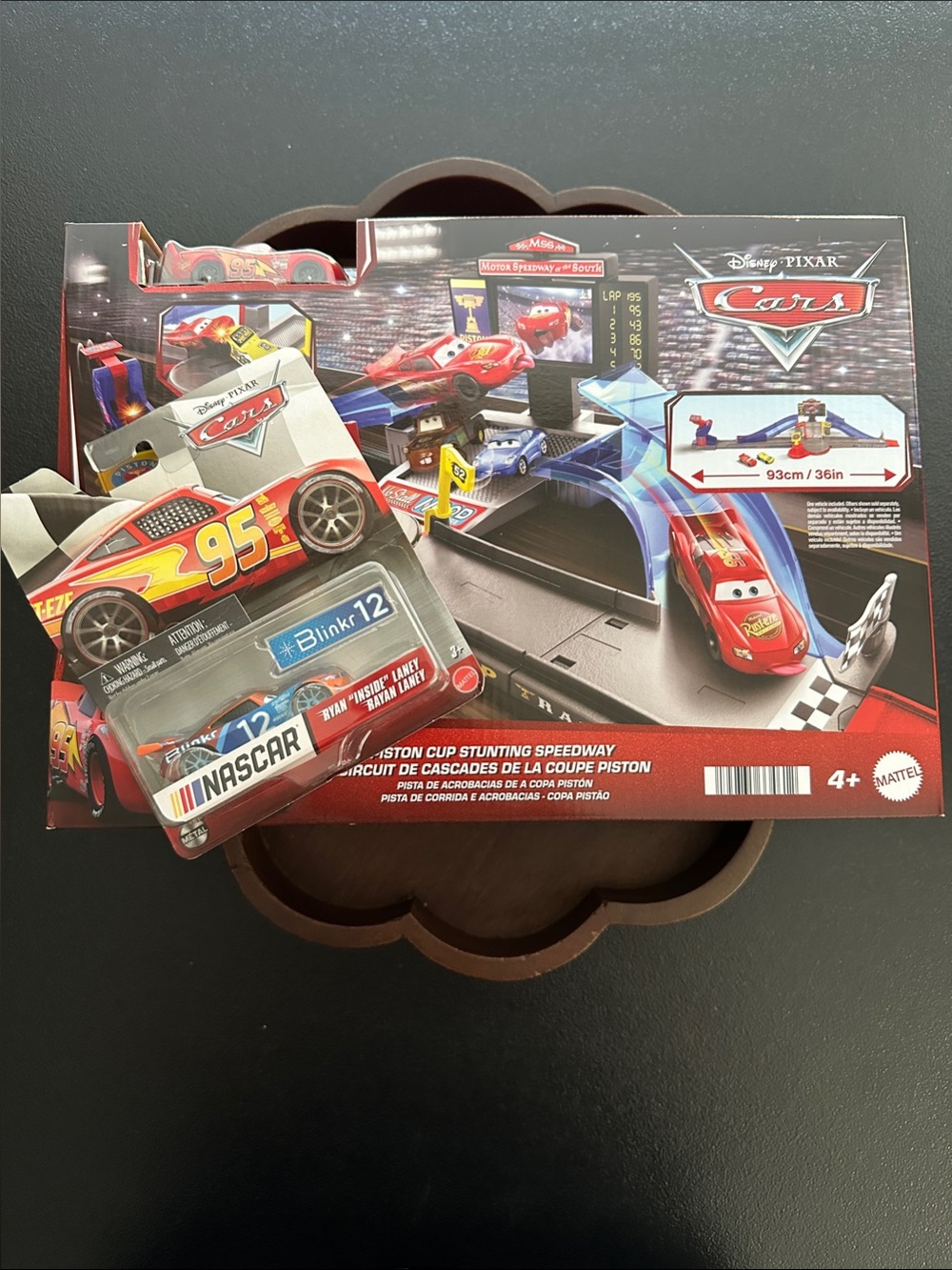 Disney Pixar Cars ~  Piston Cup Stunting Speedway Playset  & NASCAR Ryan Laney